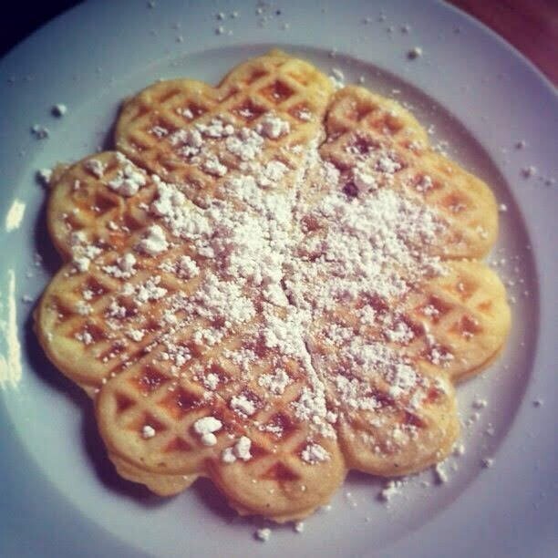 Waffel yaptım evde kendime güzel olmuş mu?