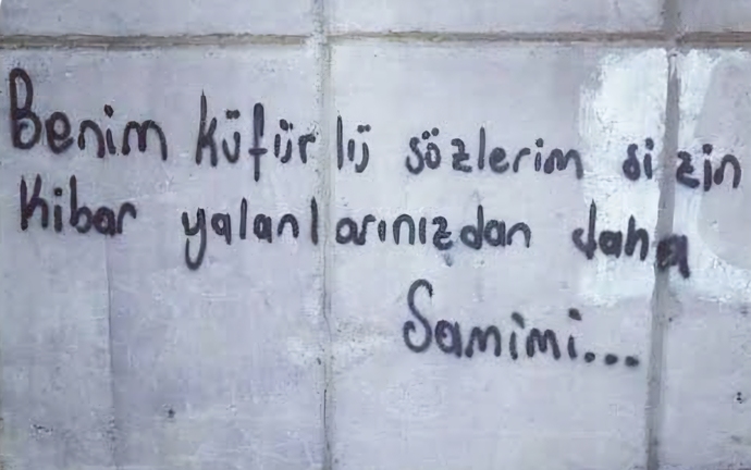 Küfürlü konuşan kişiler samimi gelir mi?
