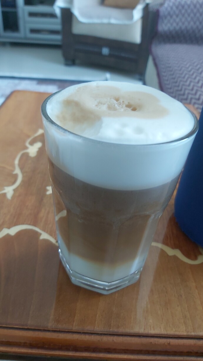 Acil soğuk kahve molası! 🧊😍 Bu yaz havanızı 5500 yapan soğuk kahve taktikleriniz neler?