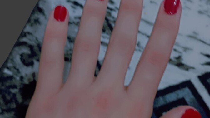 Kızlar helloori🥳 prensesiniz geldi 💅 ojelerim nasıl olmuş, beğendiniz mi?