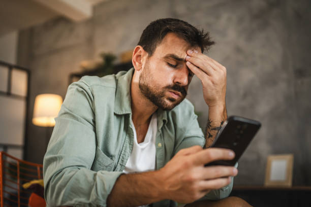 Çalınan telefonunun sinyalini takip etti, camları kırıp dükkana girdi! Ne düşünüyorsunuz?