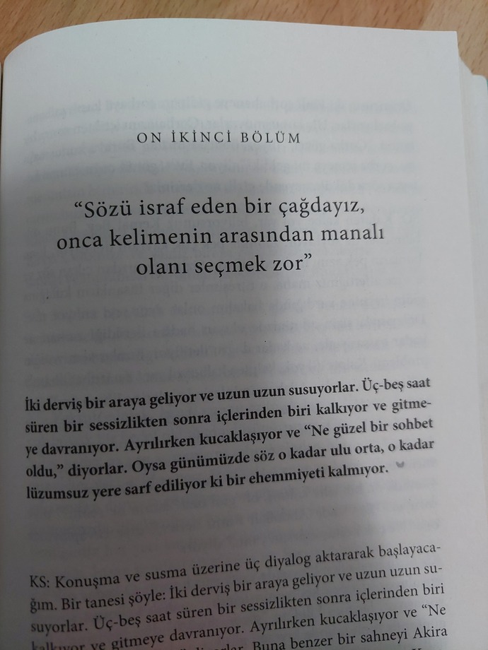 Bazı insanlar hiç ses çıkarmadan konuşur