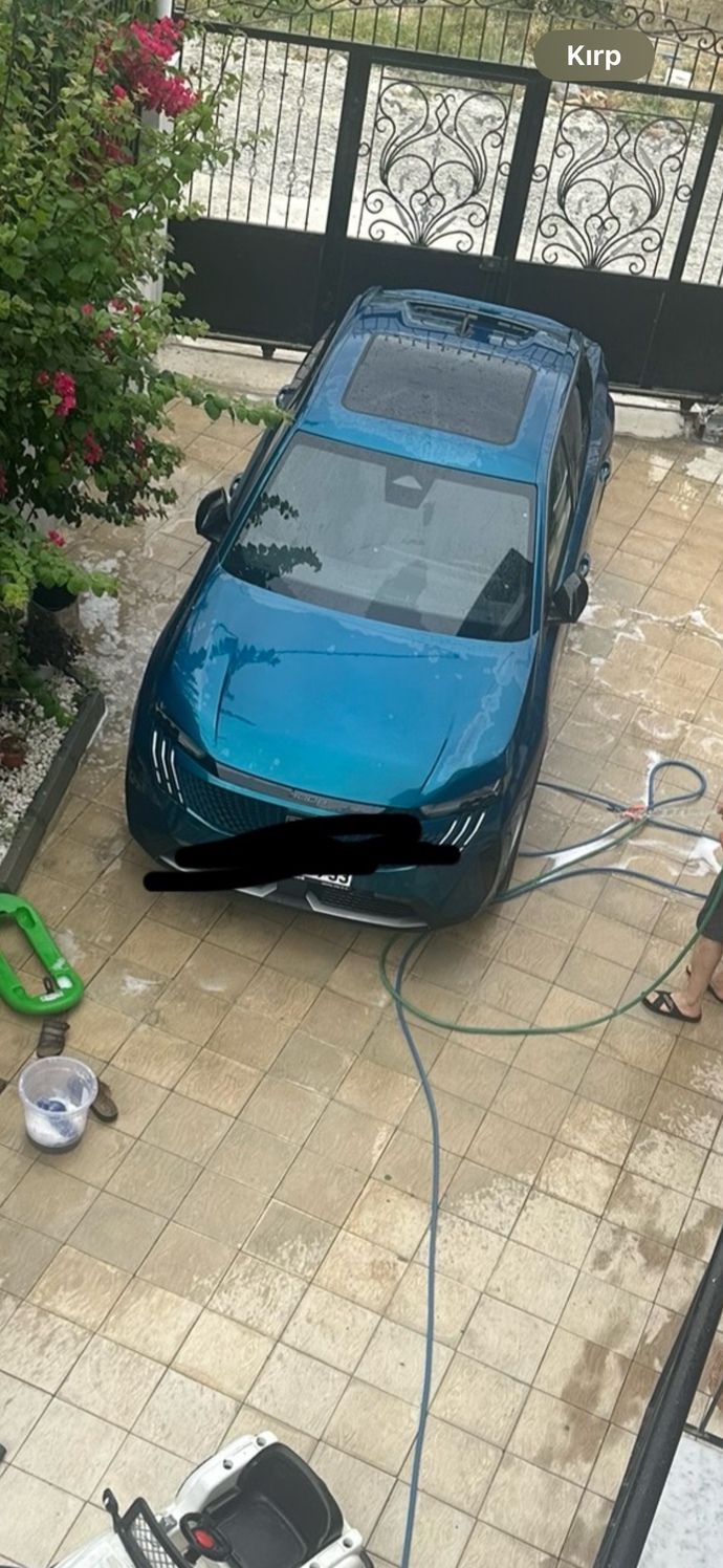 Bu araba güzel mi sizce?