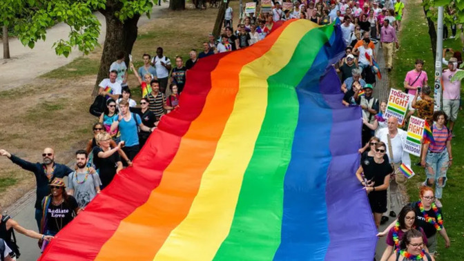 LGBT'ye karşı mısınız (ben karşıyım ya siz)?
