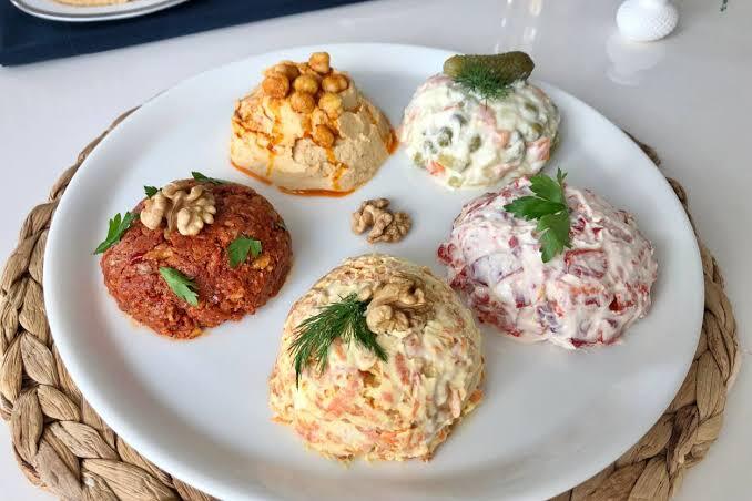 Gün menülerine yoğurtlu mezeler yakışır mı?