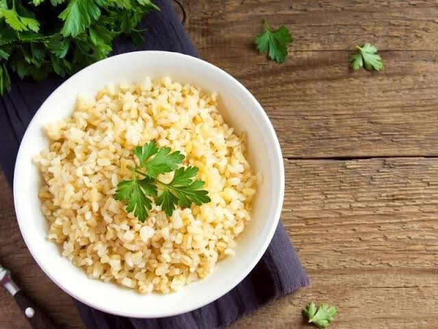 Bulgur pilavını sebzeli mi yoksa sade mi seversiniz?