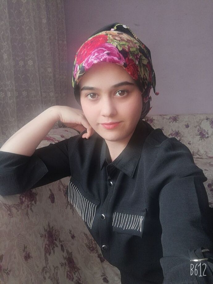 Hangi kızı tercih edersiniz?