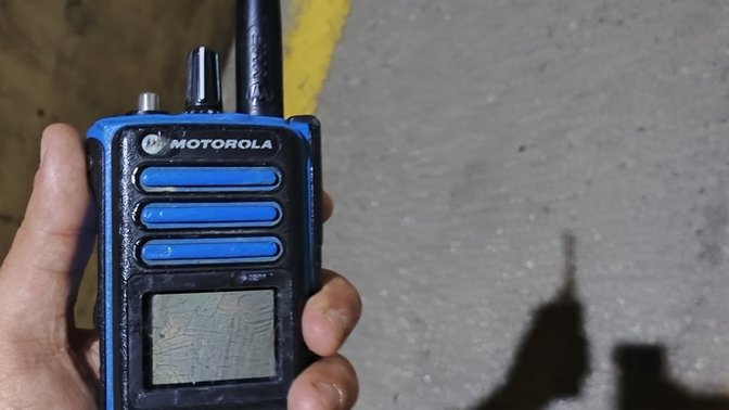Sevgilim bana yeni telefon almış , güzel mi?