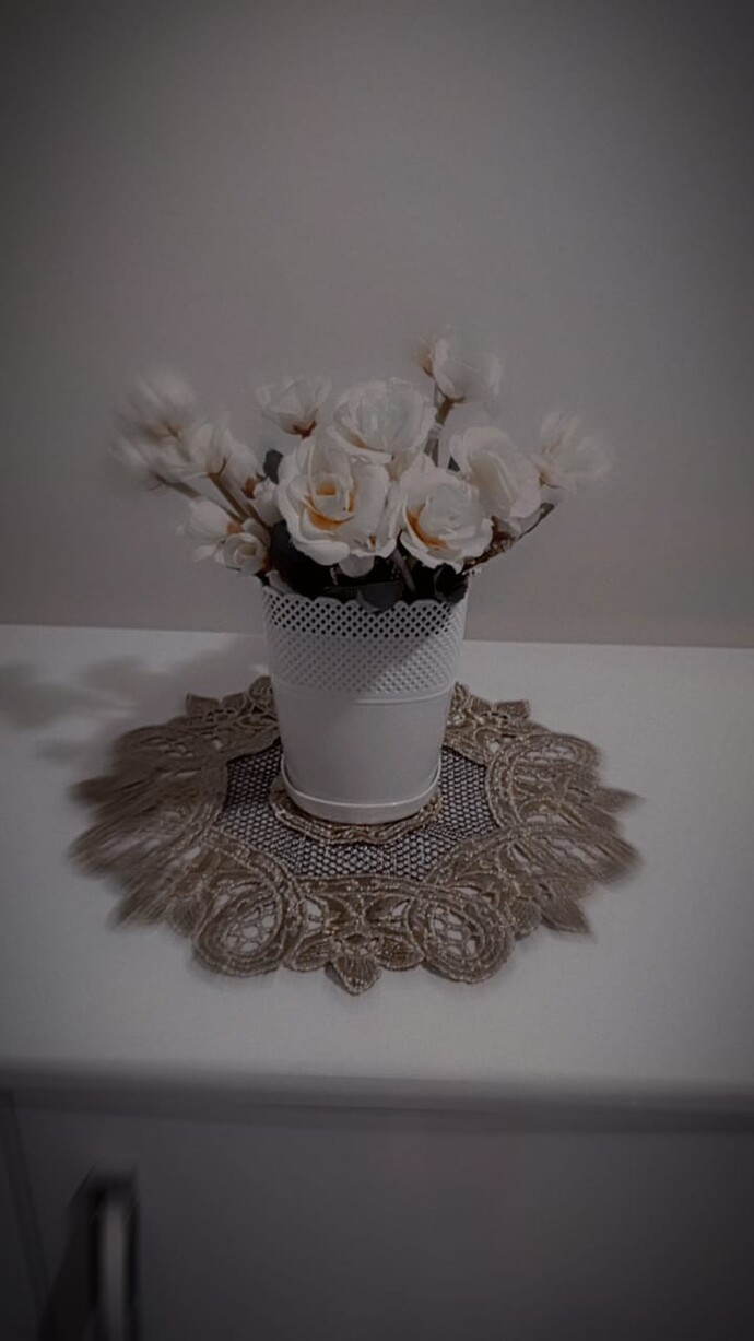 Evde yapay çiçek bulundurmak eve uğursuzluk getirir mi?