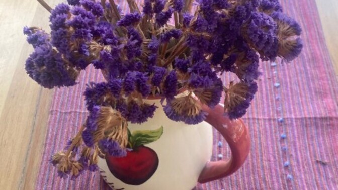 Evde yapay çiçek bulundurmak eve uğursuzluk getirir mi?