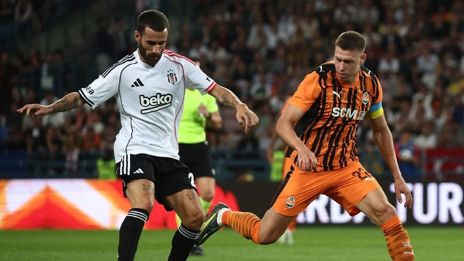 Sizce Beşiktaş′ın Avrupa Ligi′nden elenme sebebi nedir?