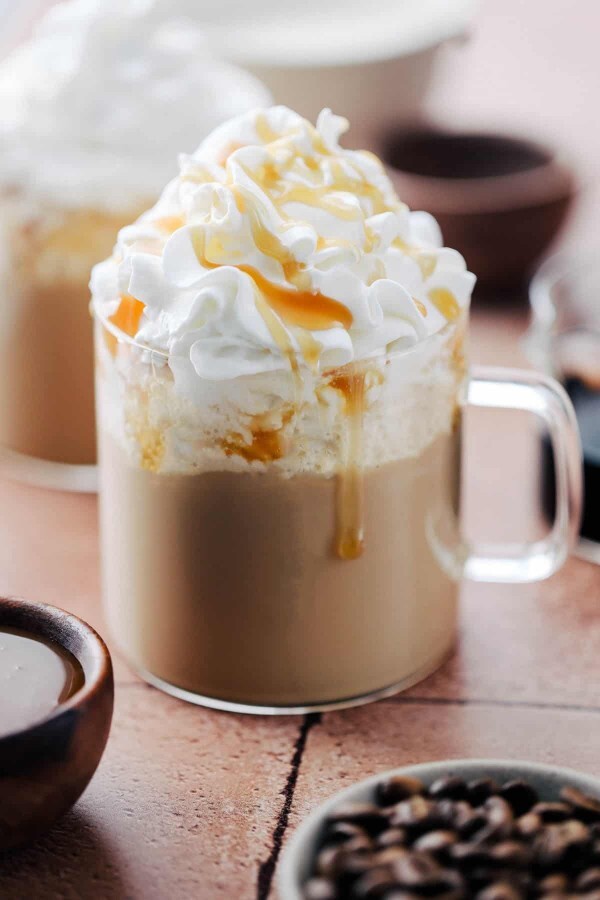 Benimle caramel macchiato içer misiniz?