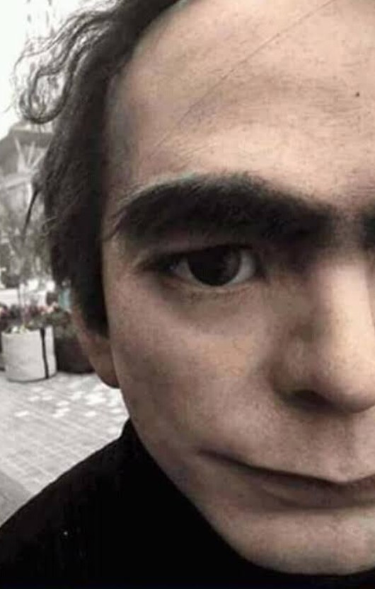 Bu adamı rüyanızda gördünüz mü?