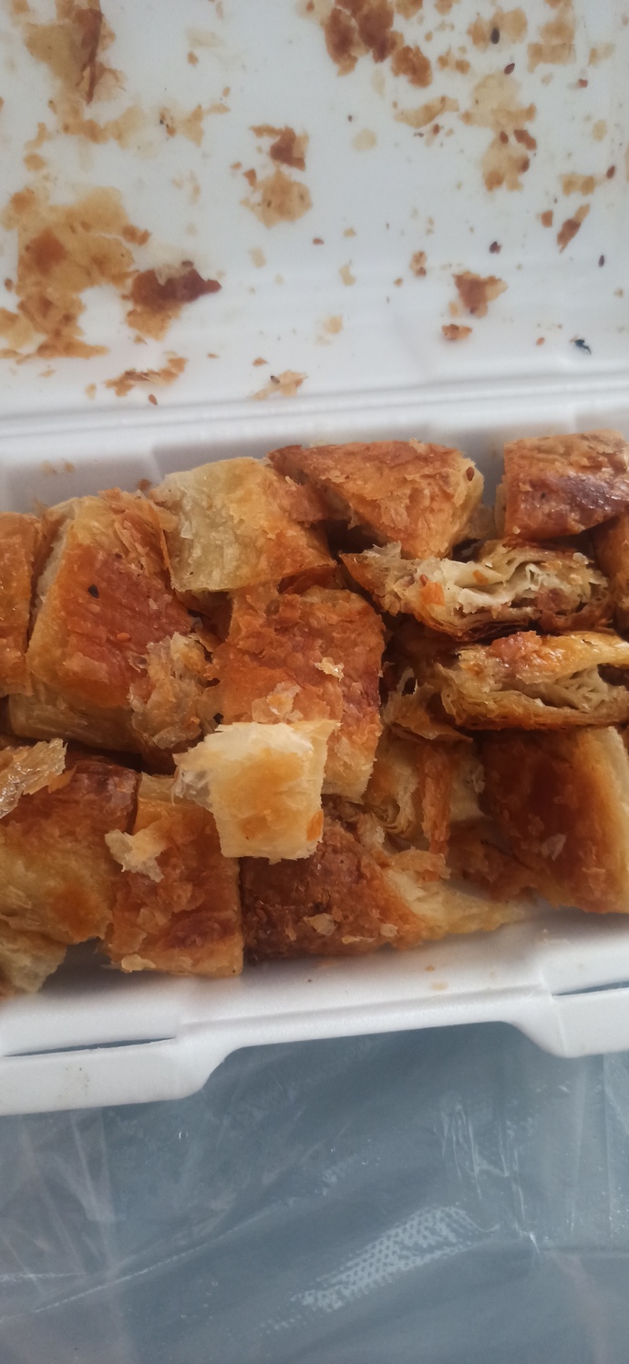 Kıymalı börek mi patatesli mi?