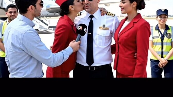 Pilot olana hostes hediyemi?