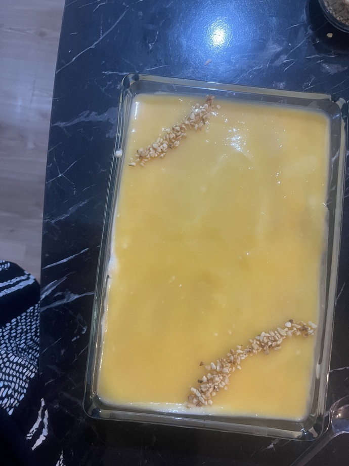 Limonlu tatlıları seviyor musun ben limonlu tiramisu yaptım nasıl görünüyor?
