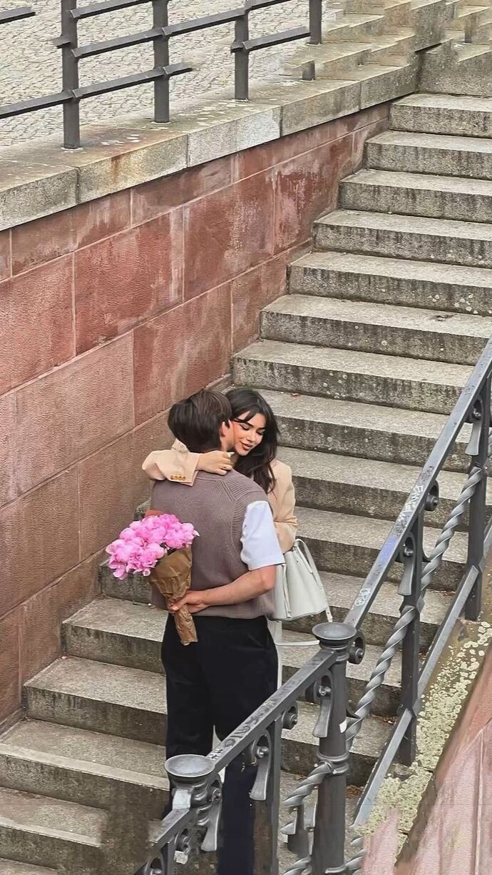 Hayatından mutlu musun? Aşk var mı, aşk?