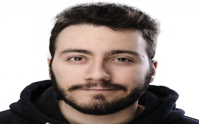 Enes batur güzel bir youtuber mi yoksa kötü bir youtuber olabilir mi?