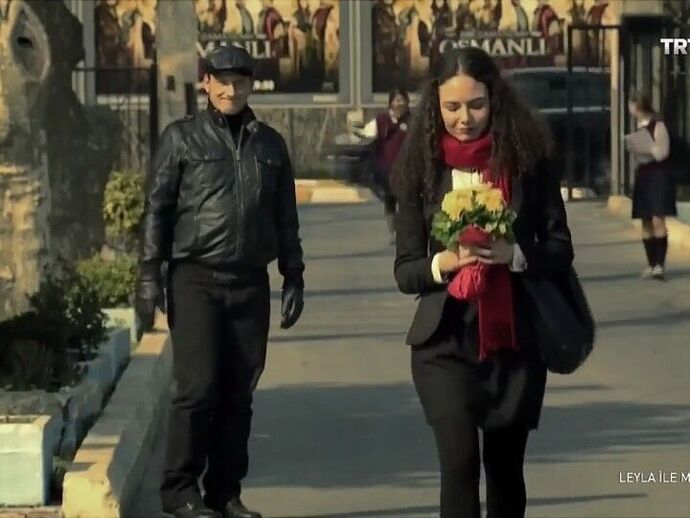 Biri seni seviyorum dese, hemen inanır mısın?
