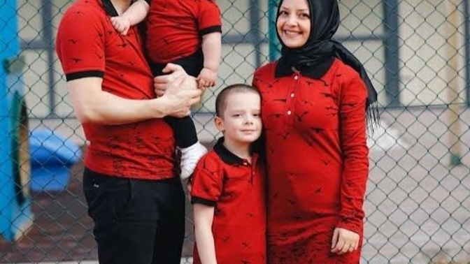 Anne kokusu mu baba sesi mi?