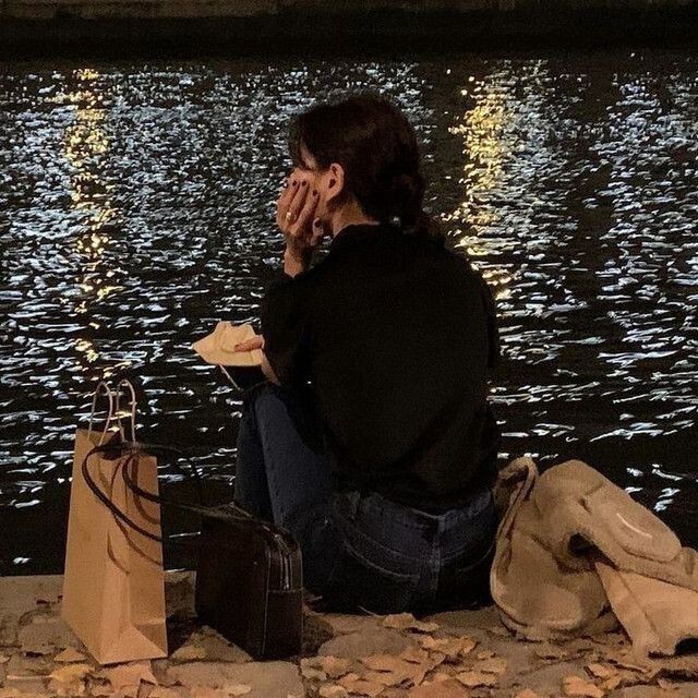 “Herkes gitse de sen kal” dediğiniz biri var mı?