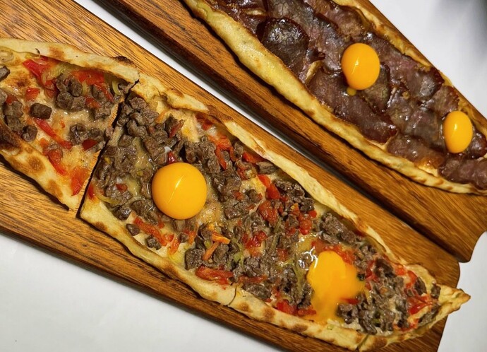Yolculuk sırasında es geçmediğin lezzet durakları var mı?
