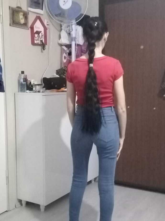 Nişanlım bana sürekli kilo al diyo ben kendimi böyle beğeniyorum çok mu zayıf duruyorum?