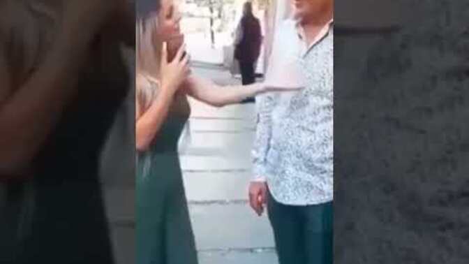 Yaa bu Rus kadınları ne yapıyorlar ki adamları yatakta kendine bağlıyorlar, söyleyin de biz de yapalım?
