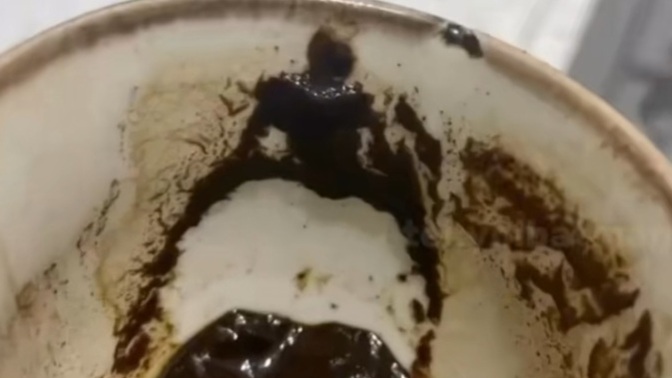 Arkadaşlar birisi falıma baka bilir mi, ne demek bu şimdi?