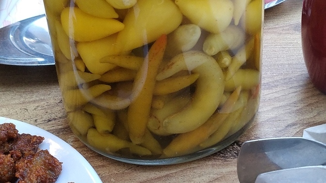 Küçük arnavut biberleri en çok hangi yemeğin yanında güzel gidiyor?