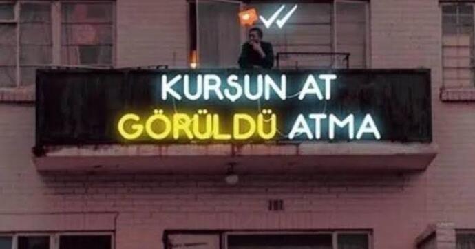 Görüldü atılması mı üzer yoksa mesaja bakılmaması mı?