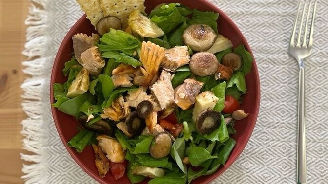 Hellomsuu salata karın doyurur mu?