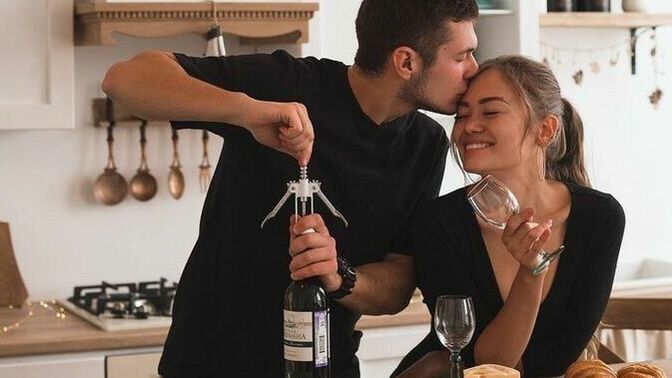 Sevgiline ellerin ile ne hazırlardın?