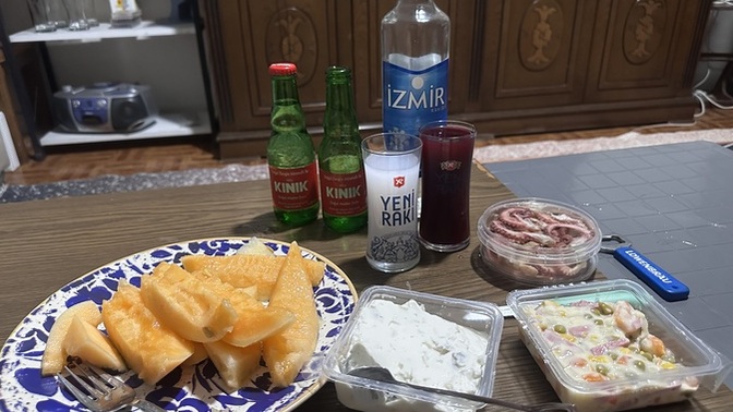 Rakı Masam nasıl olmuş siz rakının yanında ne yersiniz ne içersiniz?
