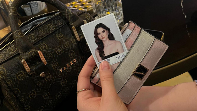 Sevgilinizin fotoğrafını cüzdanda/telefonun arkasında taşırmıydınız🌺?