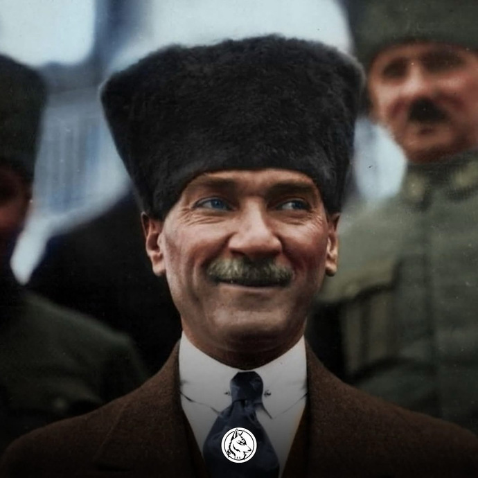 İnsanlar neden Türkiye kurucusu Atatürk'e "Ataput" diye hakaret ediyorlar?