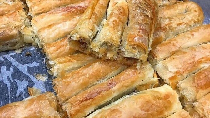 Börekçide satılan kıymalı böreği sever misiniz?