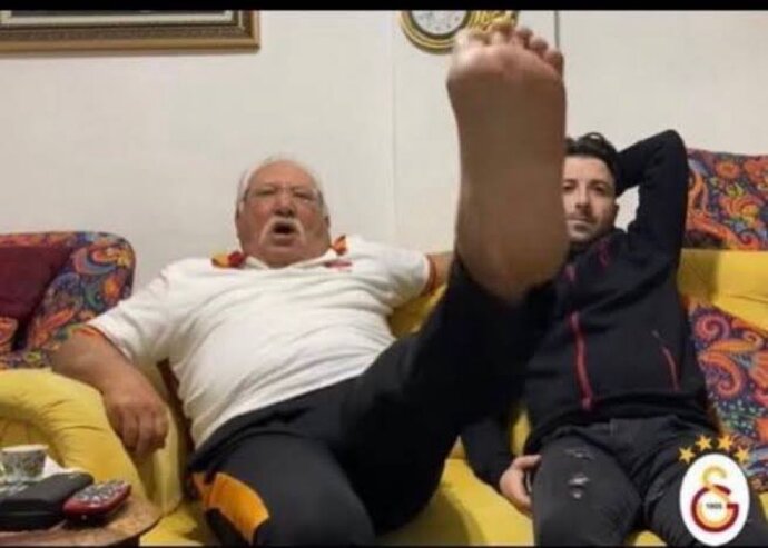 Galatasaray tarihininde en beğendiğiniz forma hangisiydi?