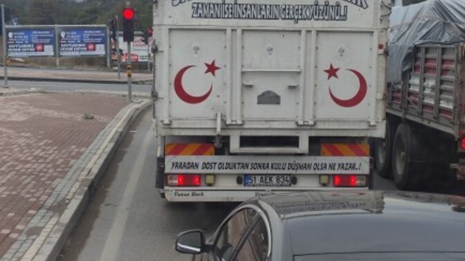 Güzel söz yazmış dayım var mı arttıran 😄kamyon arkası yazısı severmiyiz?