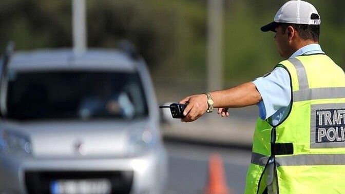 Polis çevirmesinin her yerde olması sinir bozucu değil mi sizce?
