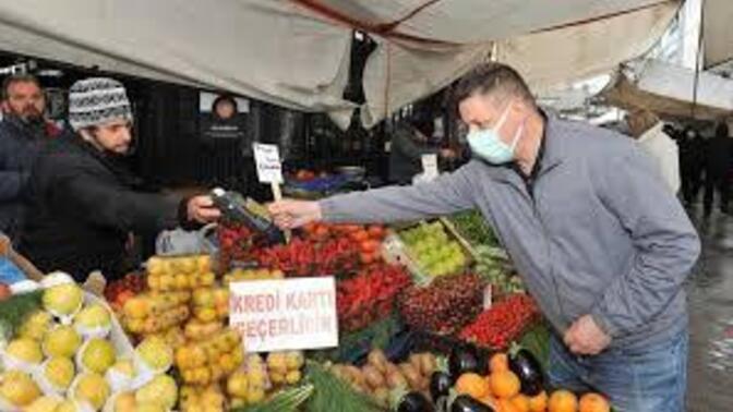 Pazarda kartla ödeme dönemi başlıyor! Sizce pazarda POS cihazı zorunlu olmalı mı, yoksa nakit hala vazgeçilmez mi?