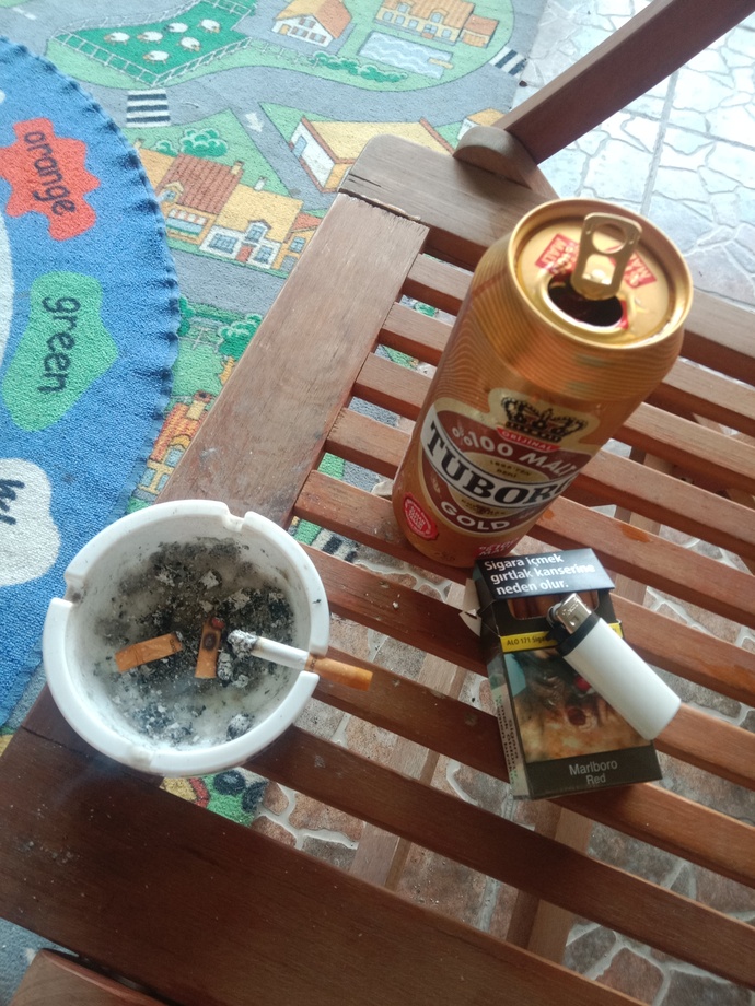Erkekler ya da Kadınlar neden yalnız içer ki?