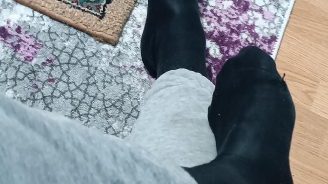Ayaklarımın numarası kaç sizce bilene ödül?