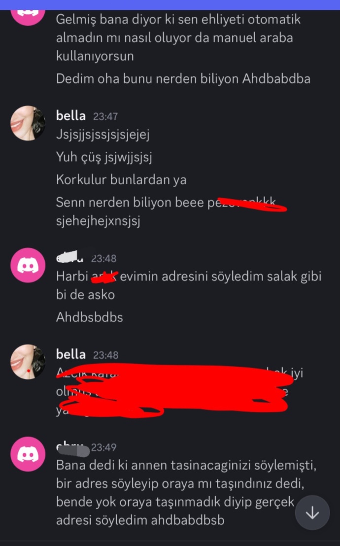 Kırmızı yerlerde küfür var sjjejshs en sonda patlarım Allah seni güldürsün sjehjshejsjejsj