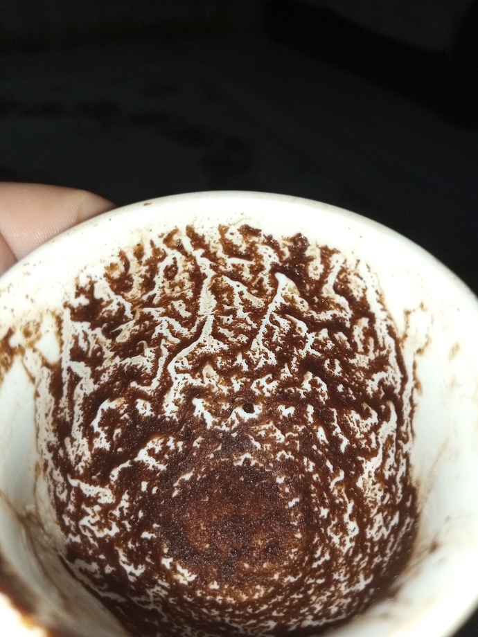 Fal bakan var mı merak ettim 🤦🏻♀️?