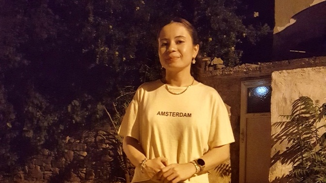 Sizce Bu kızla sevgili olunur mu?