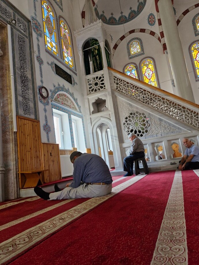 Cuma namazlarına gidiyor musunuz?
