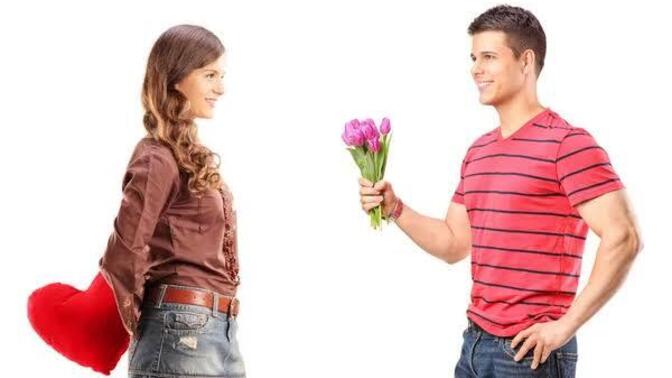 İlişkide çiftler arasında kim daha romantik? Kadın mı erkek mi?