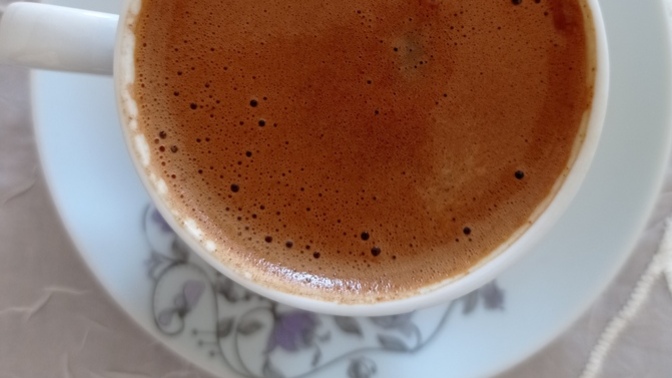 Günaydın, iyi hafta sonları! Yoruma şarkı ekler misiniz?