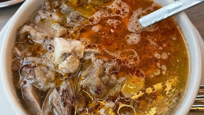 Kelle paça çorbasını cidden severek yiyen var mı?